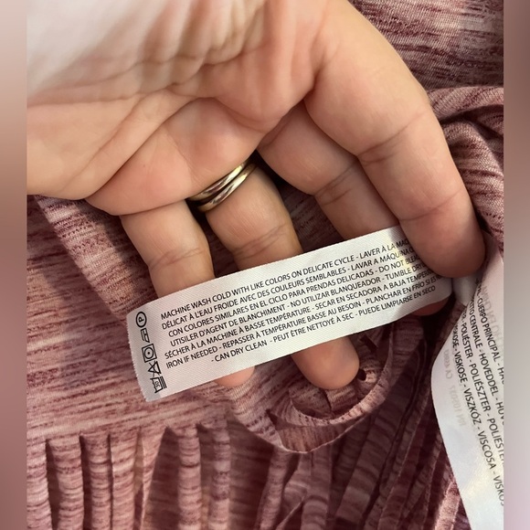 Women’s Ariat 3/4 Sleeve Light Purple Round Neckline Relaxed Fit Size Med - Picture 6 of 6